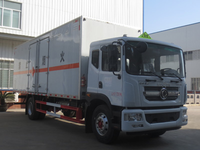国六东风D9爆破器材运输车