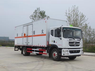 国六东风D9爆破器材运输车