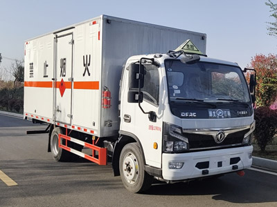国六东风福瑞卡4.8米易燃液体厢式运输车