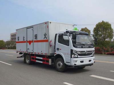 国六东风多利卡5.15米易燃液体厢式运输车