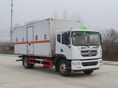 国六东风D9腐蚀性物品厢式运输车